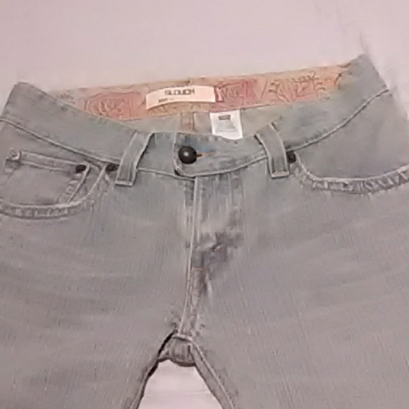 Levi's 504 Slouch Capri's - Picture 1 of 8